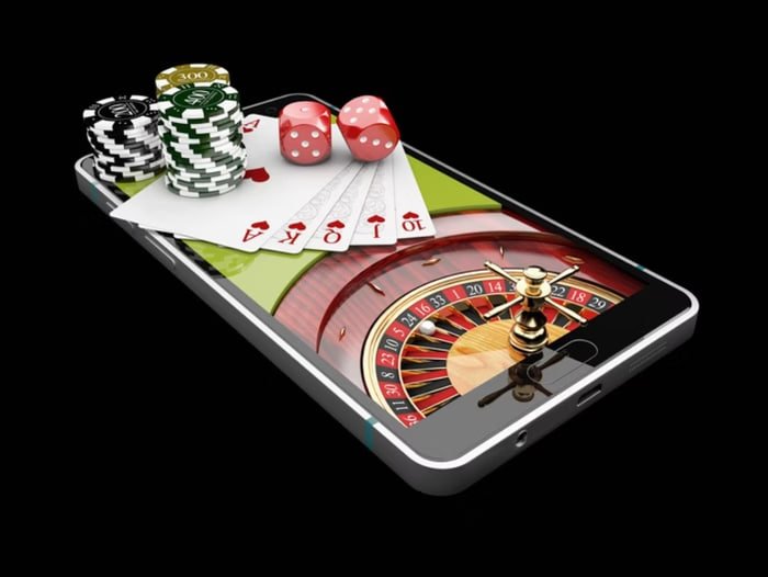 Antarmuka dashboard hiwinpro dengan kategori permainan slot dan sportsbook